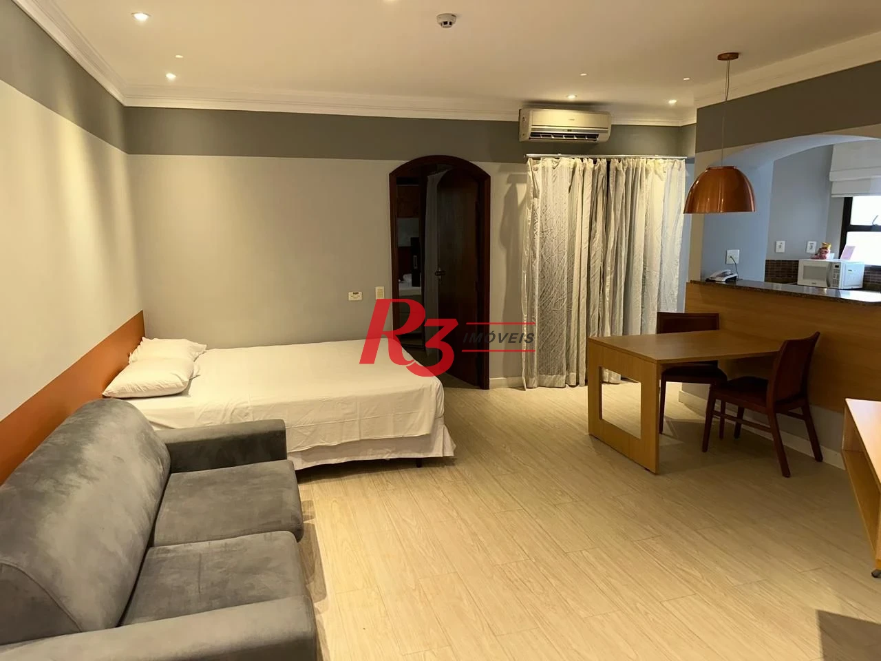 Flat com localização privilegiada em Santos