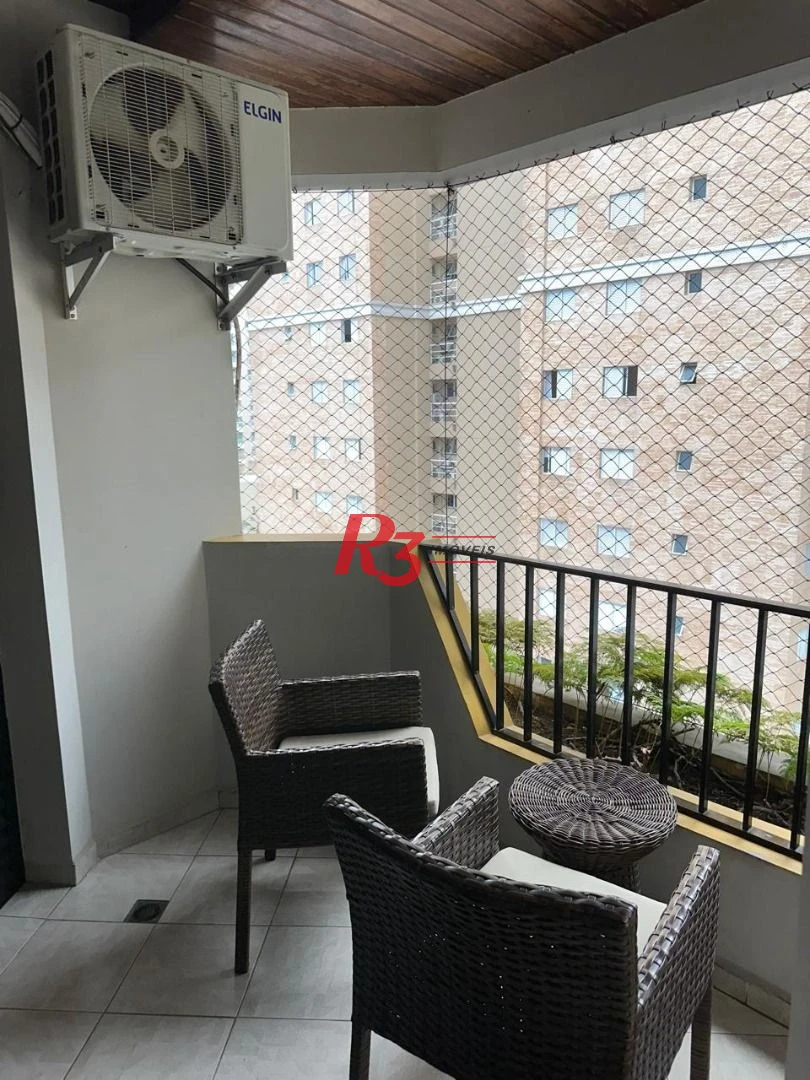 Flat com localização privilegiada em Santos