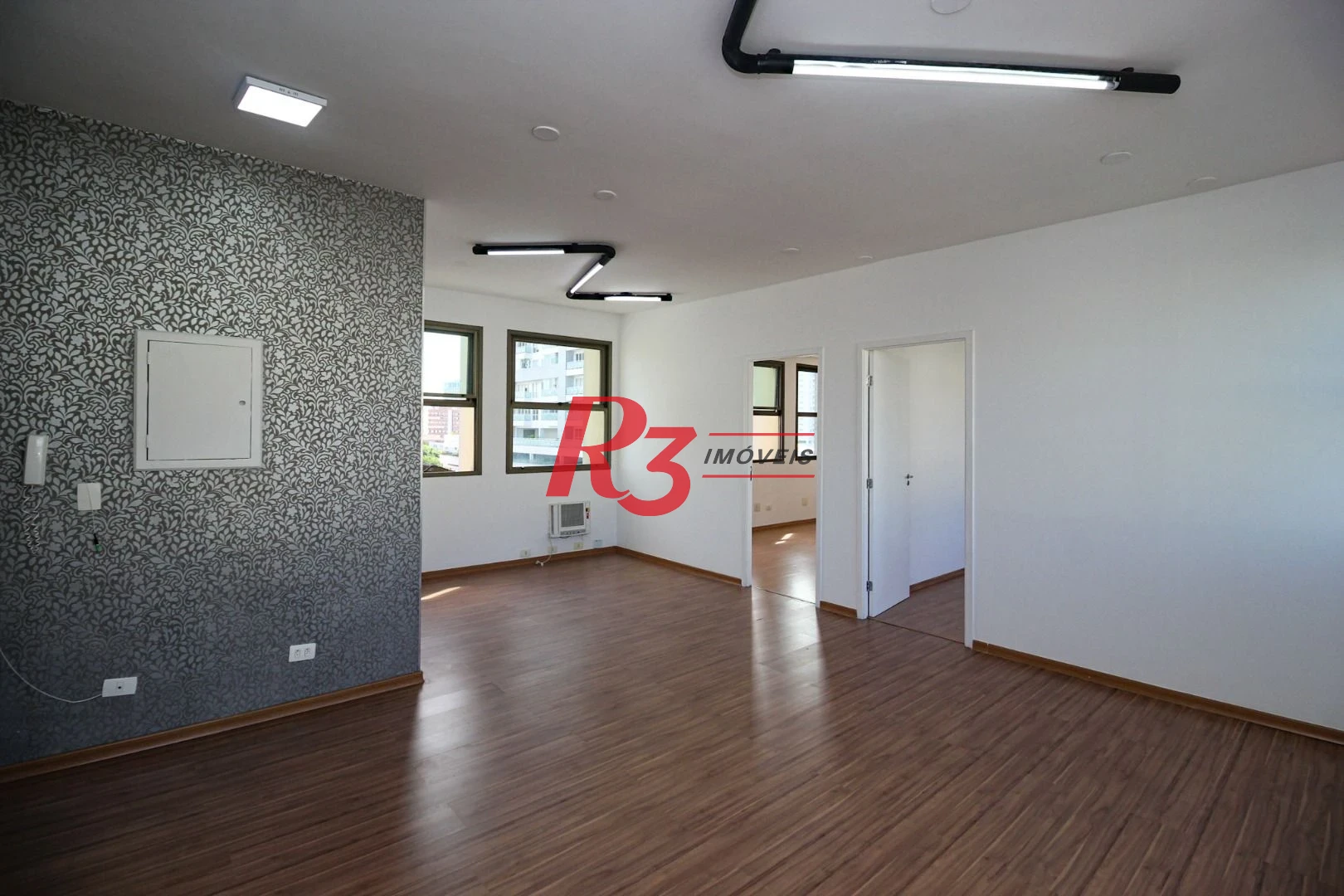 Conjunto para alugar, 70 m² por R$ 3.850,02/mês - Gonzaga - Santos/SP