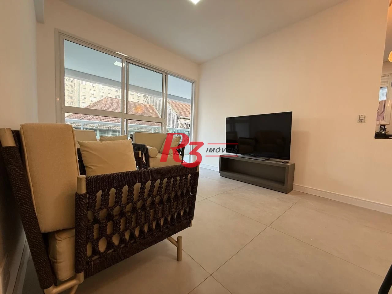 Apartamento com 2 dormitórios à venda, 85 m² por R$ 1.800.000,00 - Embaré - Santos/SP