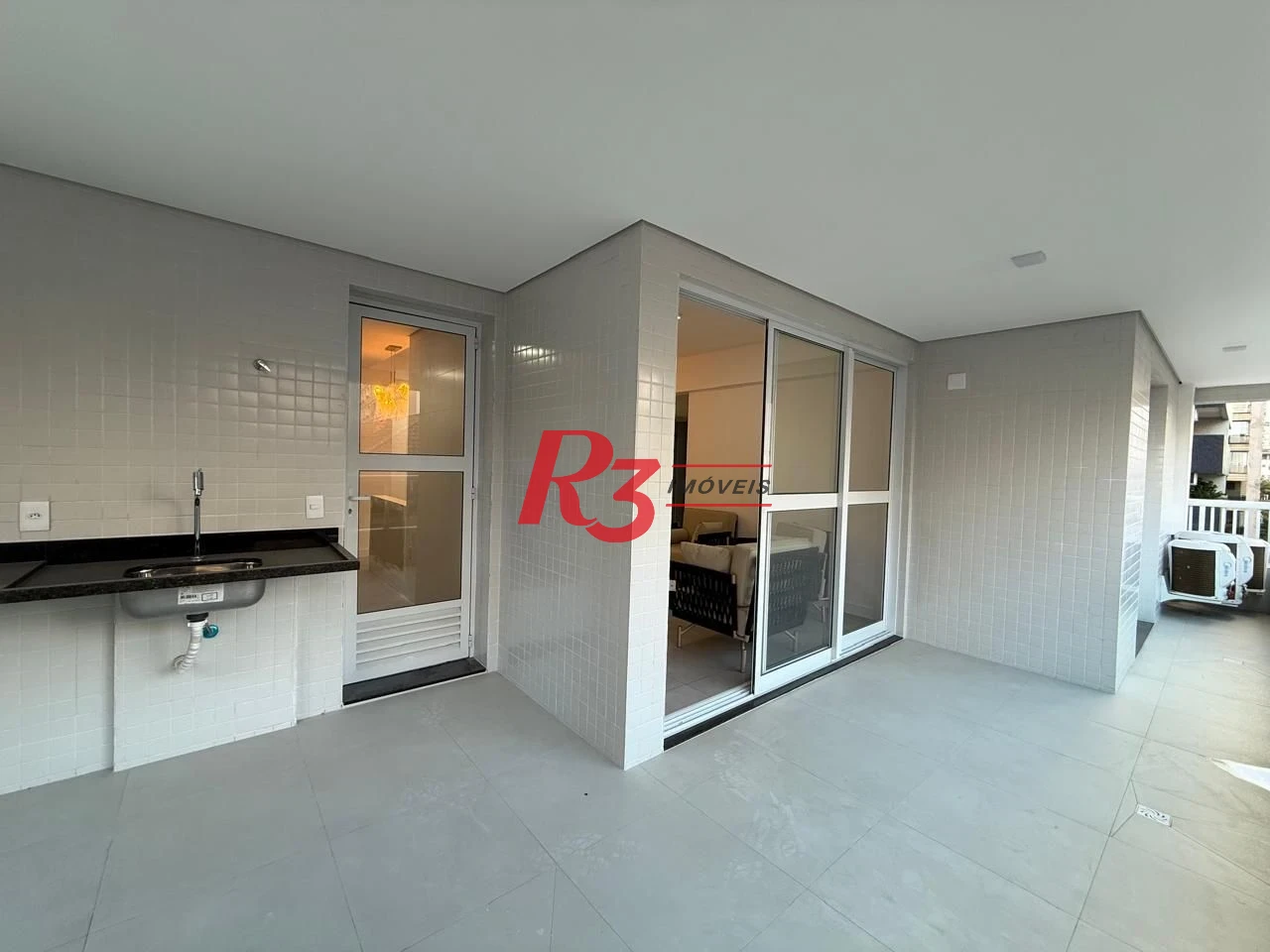 Apartamento com 2 dormitórios à venda, 85 m² por R$ 1.800.000,00 - Embaré - Santos/SP