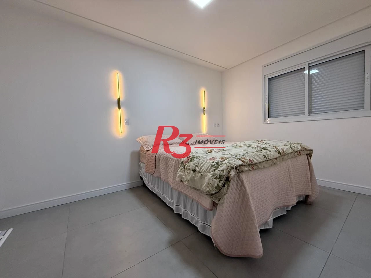 Apartamento com 2 dormitórios à venda, 85 m² por R$ 1.800.000,00 - Embaré - Santos/SP