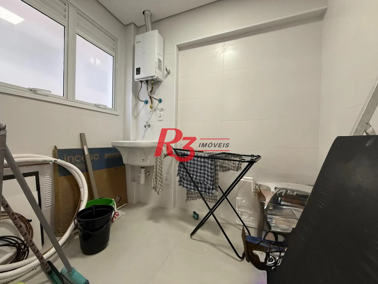 Apartamento com 2 dormitórios à venda, 85 m² por R$ 1.800.000,00 - Embaré - Santos/SP