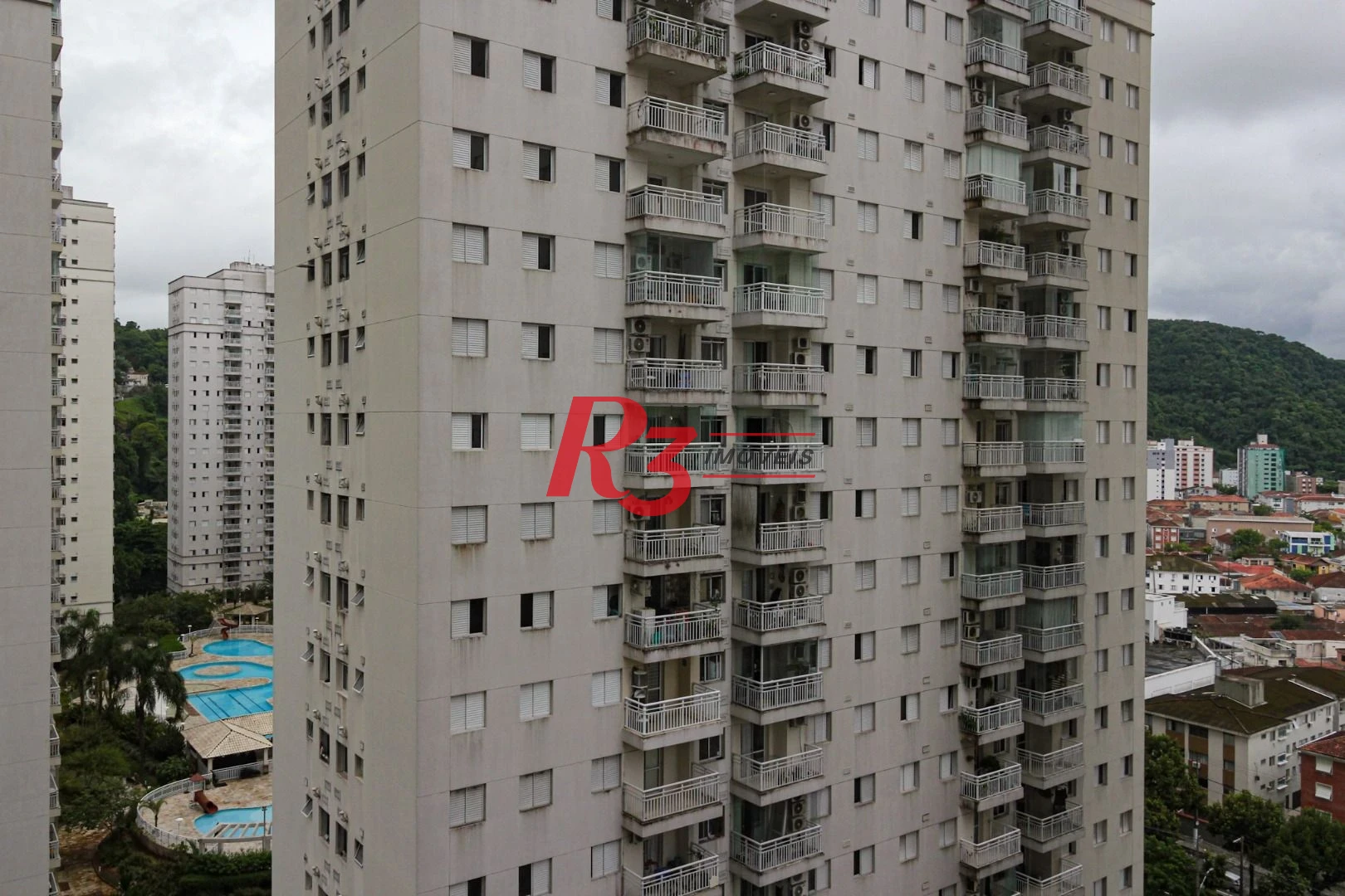 Apartamento com 2 quartos à venda, 63 m² por R$ 700.000 - Marapé - Santos/SP