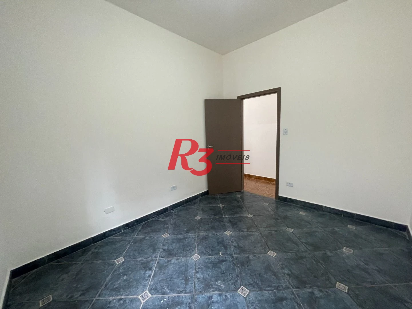 Casa à venda, 240 m² por R$ 793.000,00 - P. Praia - Santos/SP