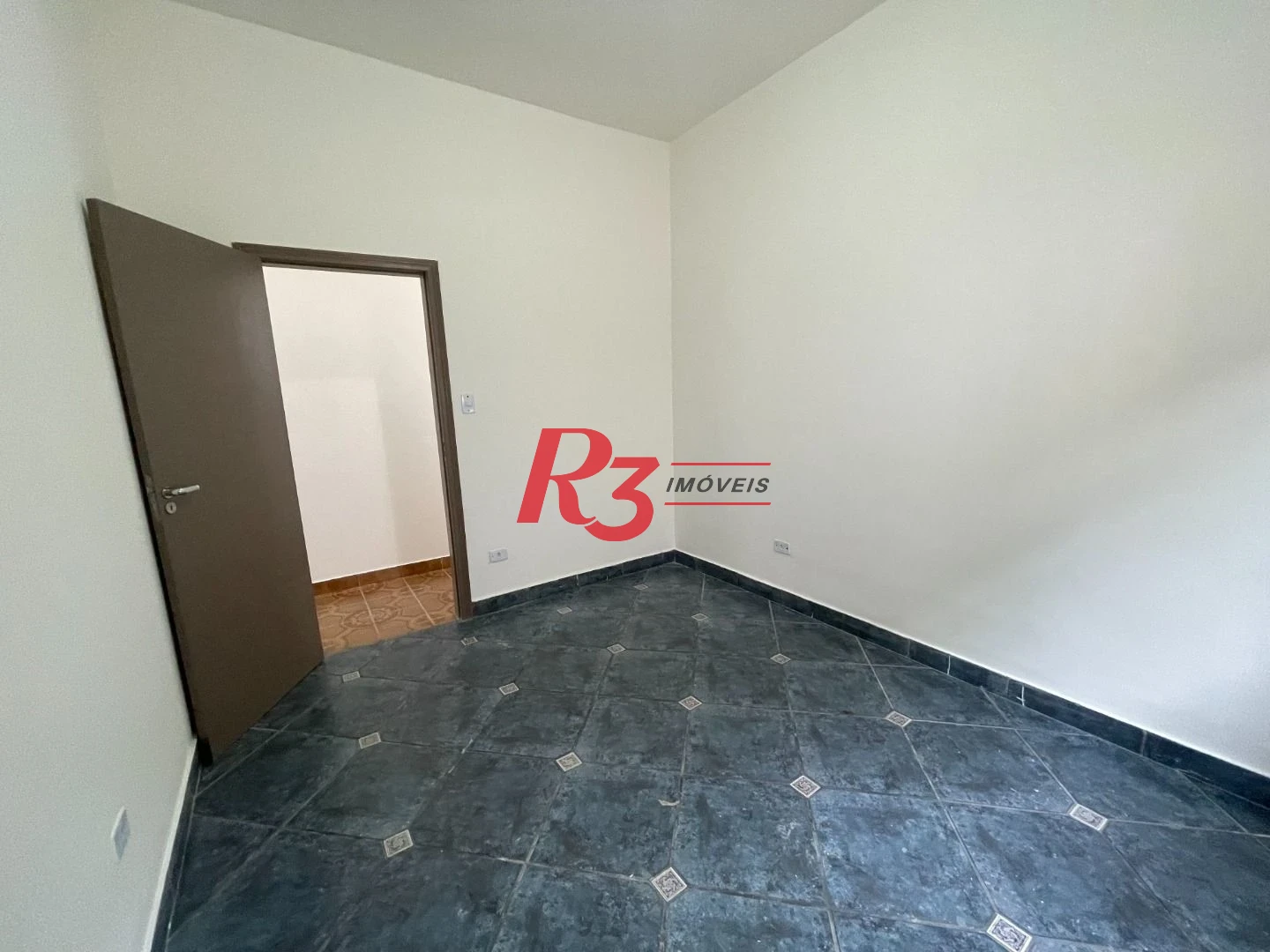 Casa à venda, 240 m² por R$ 793.000,00 - P. Praia - Santos/SP