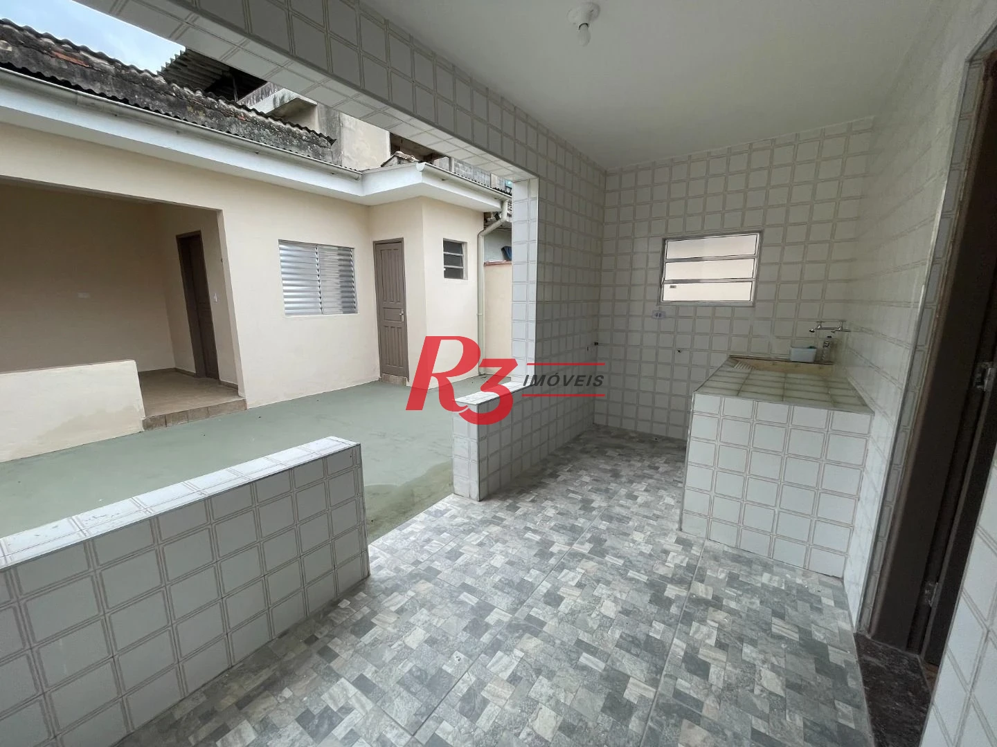 Casa à venda, 240 m² por R$ 793.000,00 - P. Praia - Santos/SP
