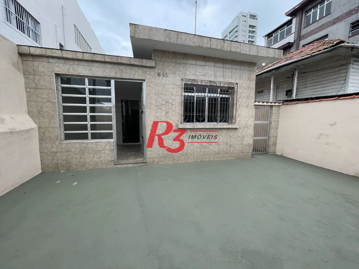 Casa à venda, 240 m² por R$ 793.000,00 - P. Praia - Santos/SP