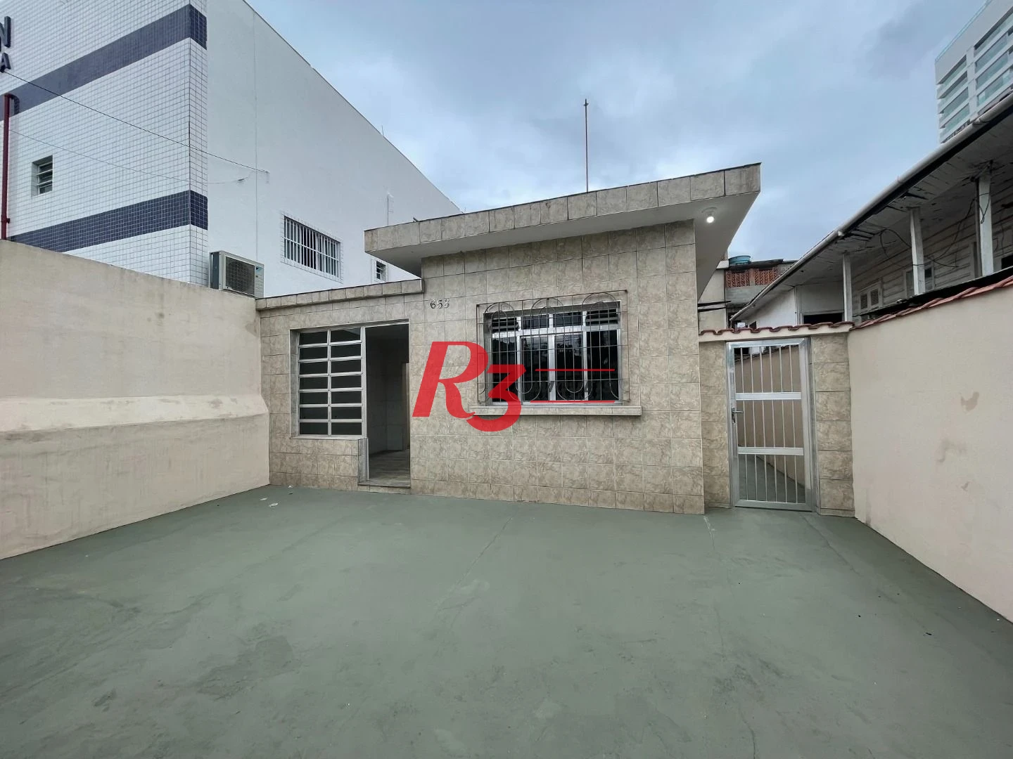 Casa à venda, 240 m² por R$ 793.000,00 - P. Praia - Santos/SP