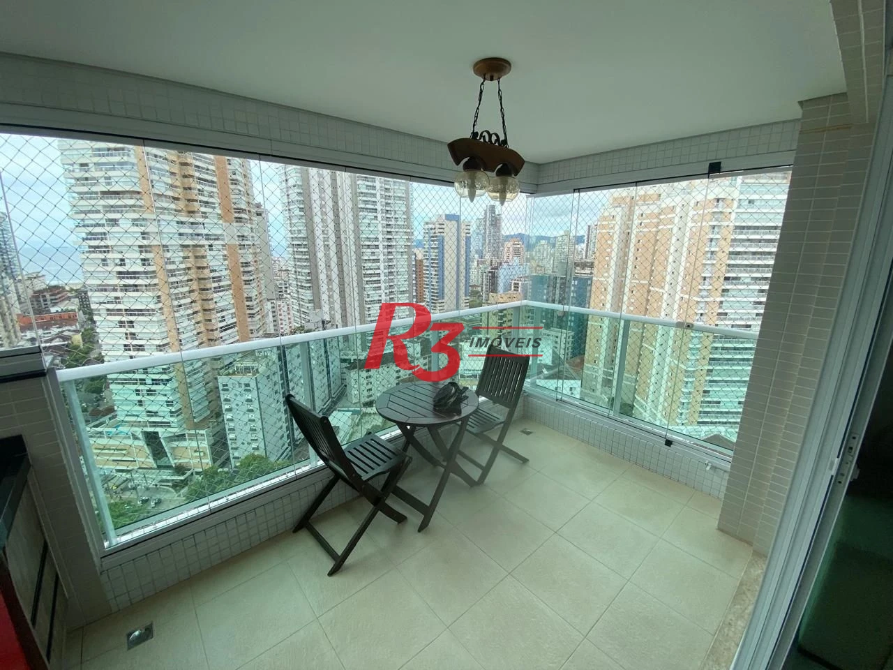 apto 3 dormitório e 2 vagas demarcadas
