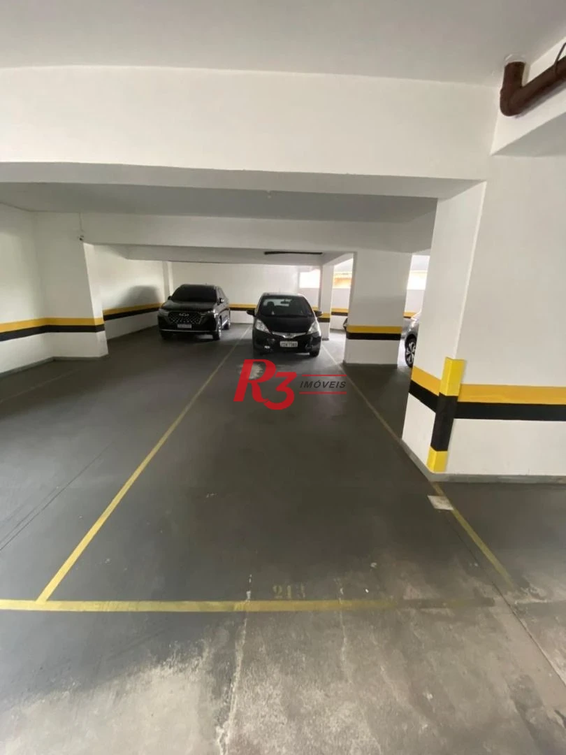 apto 3 dormitório e 2 vagas demarcadas