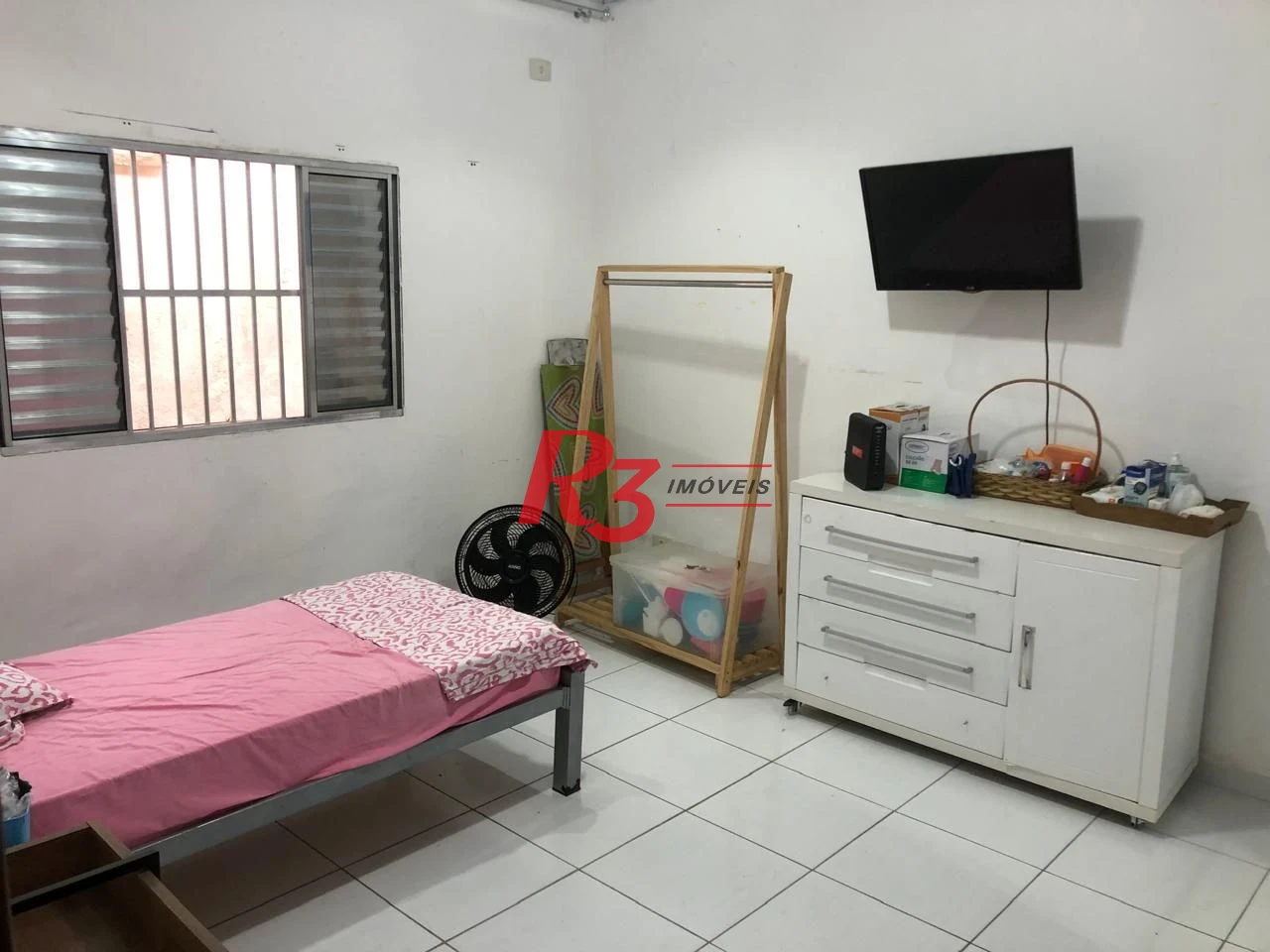Excelente casa com 300m2 de área