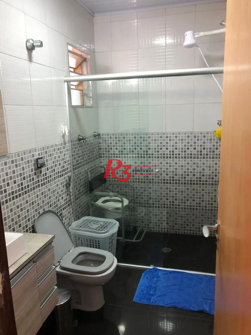 Excelente casa com 300m2 de área