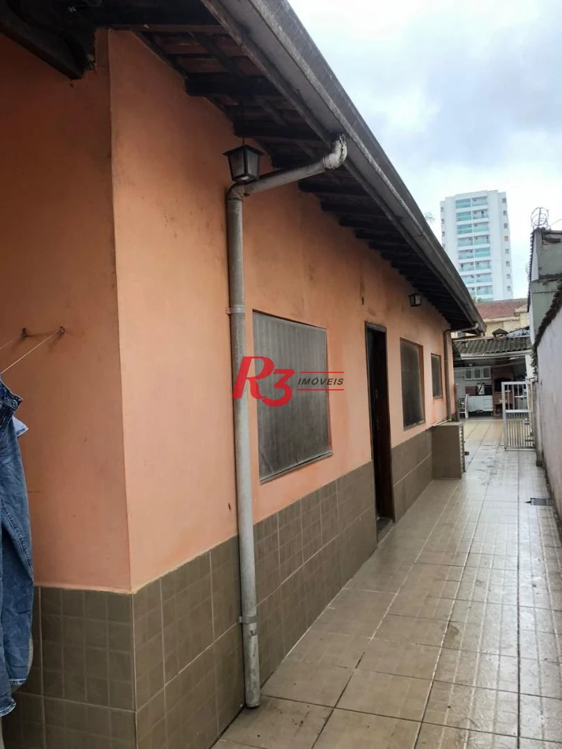 Excelente casa com 300m2 de área