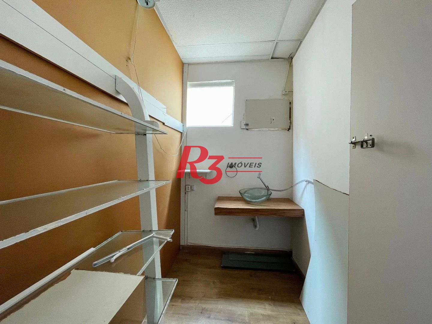 Sala para alugar, 30 m² por R$ 2.500,00/mês - Gonzaga - Santos/SP