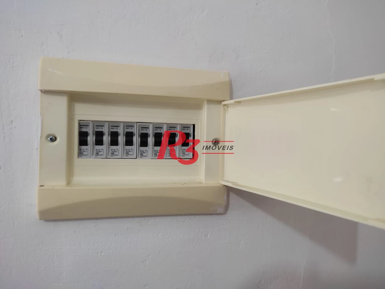 Kitnet com 1 dormitório à venda, 38 m² por R$ 220.000,00 - Boa Vista - São Vicente/SP
