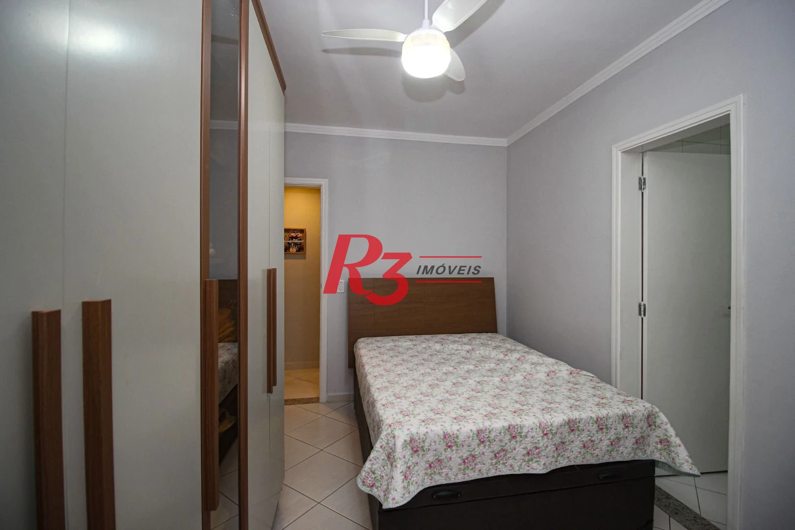 Casa com 3 dormitórios c 3 suites, Piscina  à venda, 141 m² por R$ 1.340.000 - Marapé - Santos/SP