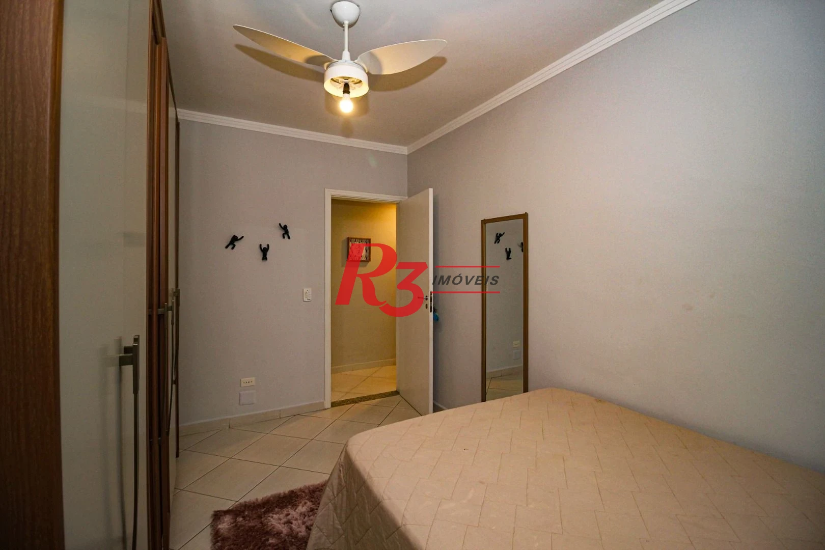 Casa com 3 dormitórios c 3 suites, Piscina  à venda, 141 m² por R$ 1.340.000 - Marapé - Santos/SP