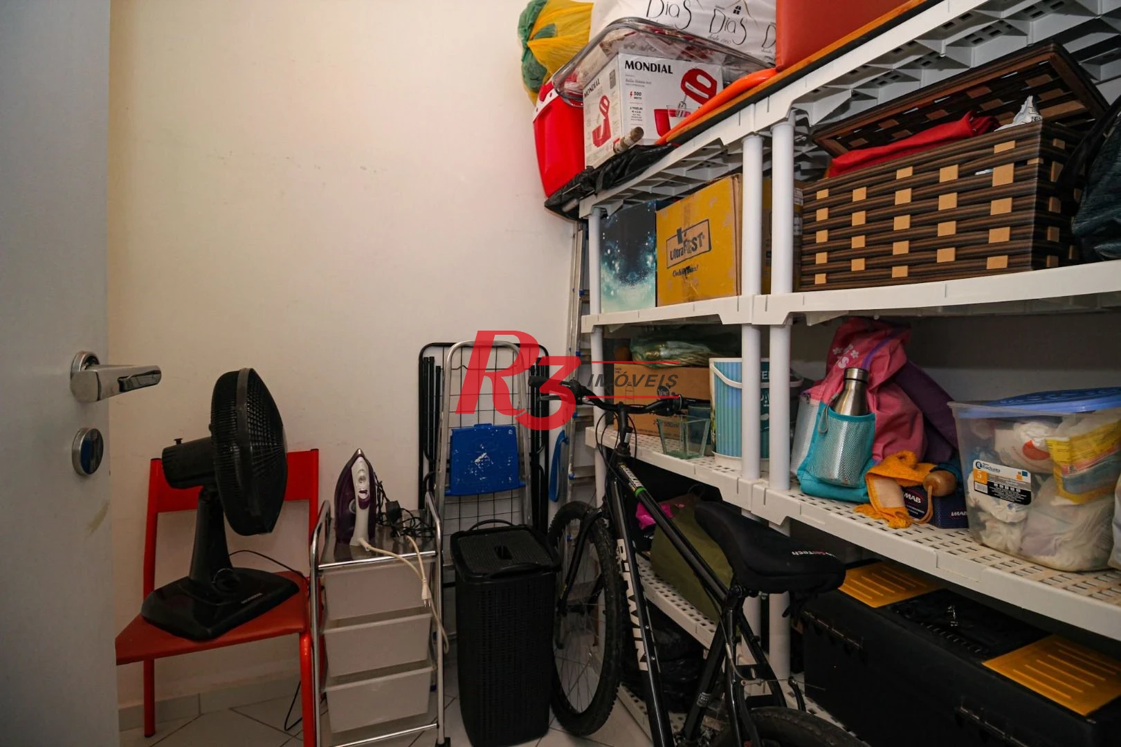 Casa com 3 dormitórios c 3 suites, Piscina  à venda, 141 m² por R$ 1.340.000 - Marapé - Santos/SP