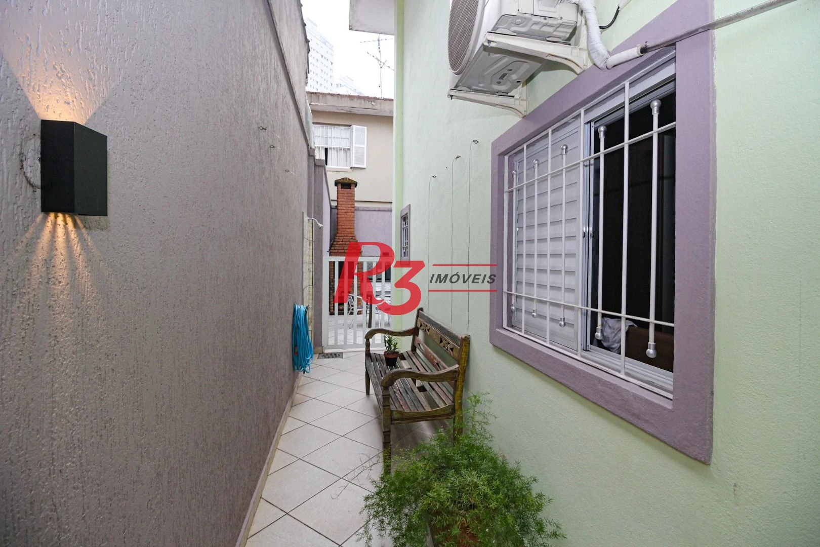 Casa com 3 dormitórios c 3 suites, Piscina  à venda, 141 m² por R$ 1.340.000 - Marapé - Santos/SP
