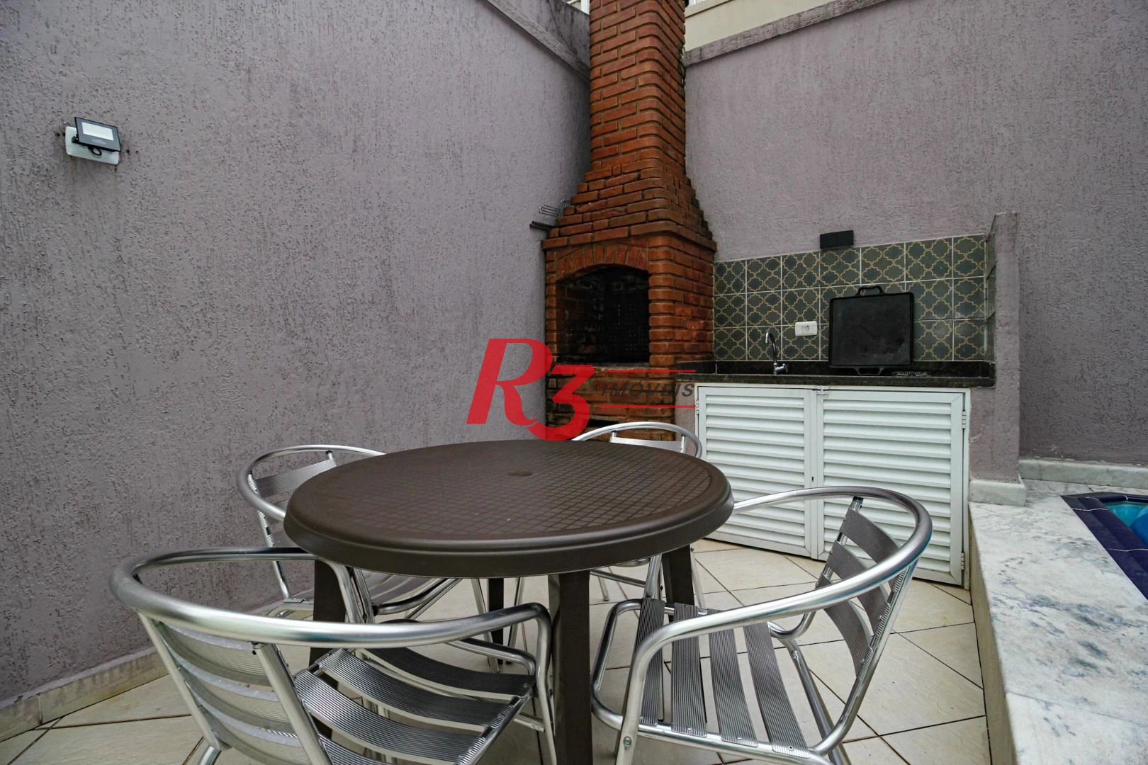 Casa com 3 dormitórios c 3 suites, Piscina  à venda, 141 m² por R$ 1.340.000 - Marapé - Santos/SP