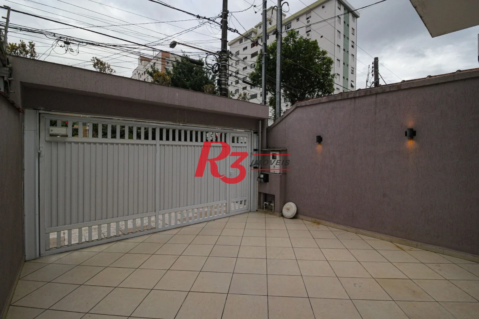 Casa com 3 dormitórios c 3 suites, Piscina  à venda, 141 m² por R$ 1.340.000 - Marapé - Santos/SP