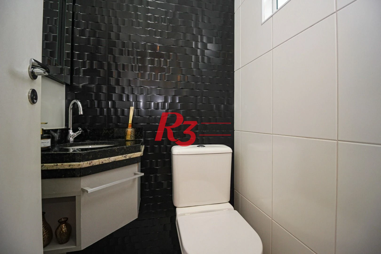 Casa com 3 dormitórios c 3 suites, Piscina  à venda, 141 m² por R$ 1.340.000 - Marapé - Santos/SP