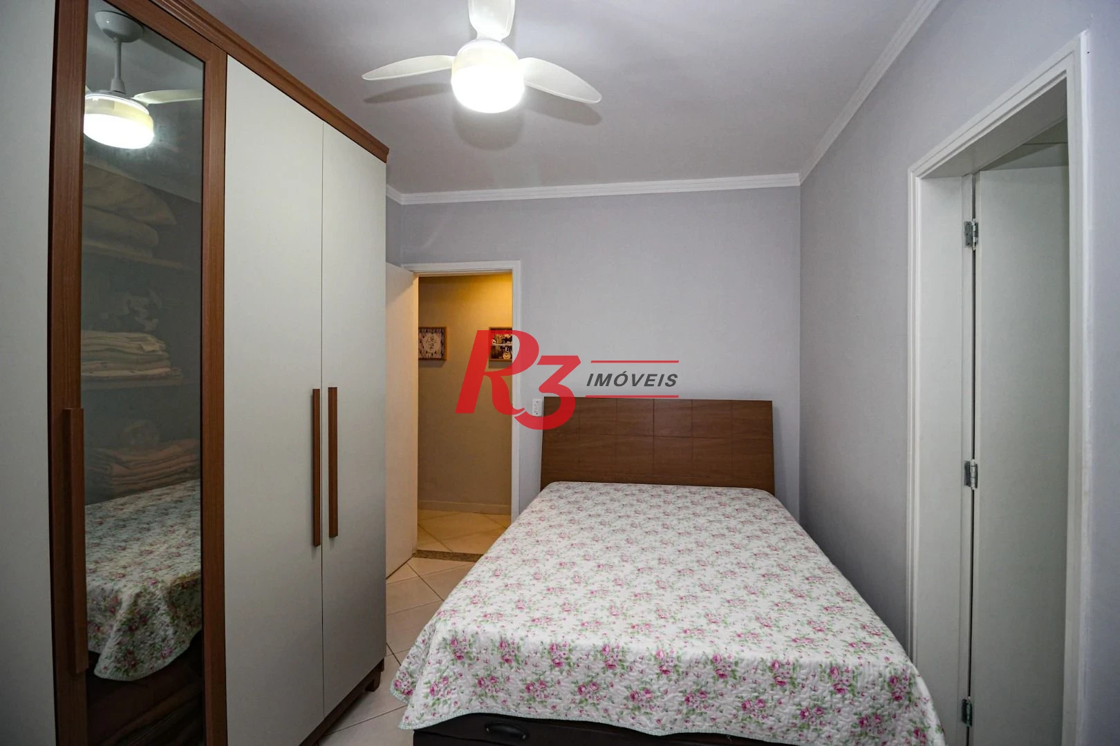 Casa com 3 dormitórios c 3 suites, Piscina  à venda, 141 m² por R$ 1.340.000 - Marapé - Santos/SP