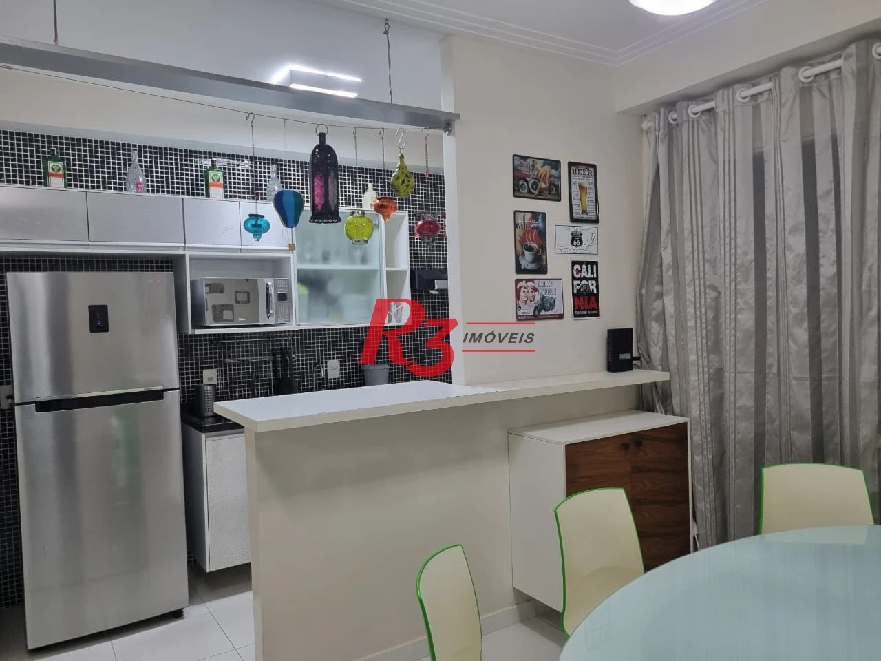 Apartamento com 2 dormitórios para alugar, 64 m² por R$ 4.980,00/mês - Marapé - Santos/SP