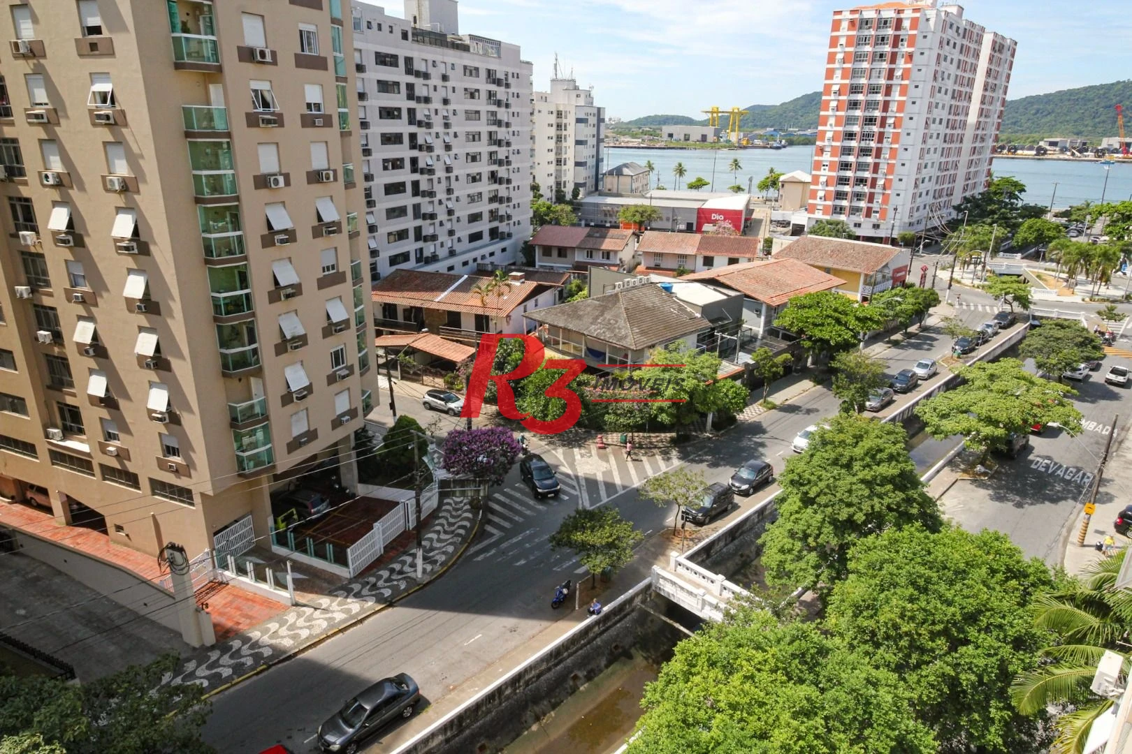 Apartamento para alugar, 137 m² por R$ 5.500,00/mês - Ponta da Praia - Santos/SP