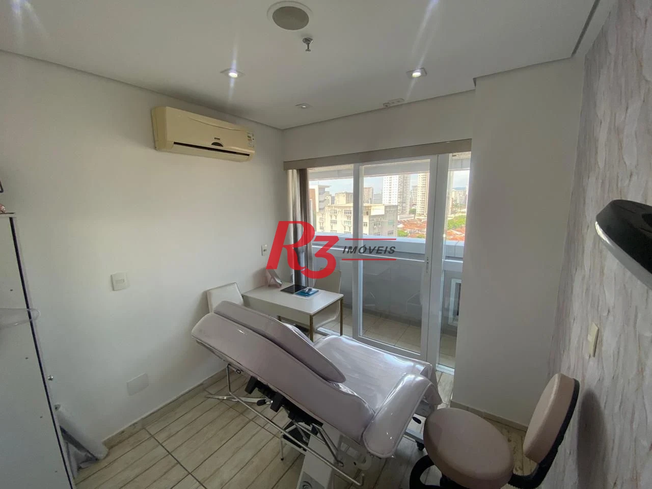 Sala à venda, 38 m² por R$ 350.000,00 - Vila Belmiro - Santos/SP