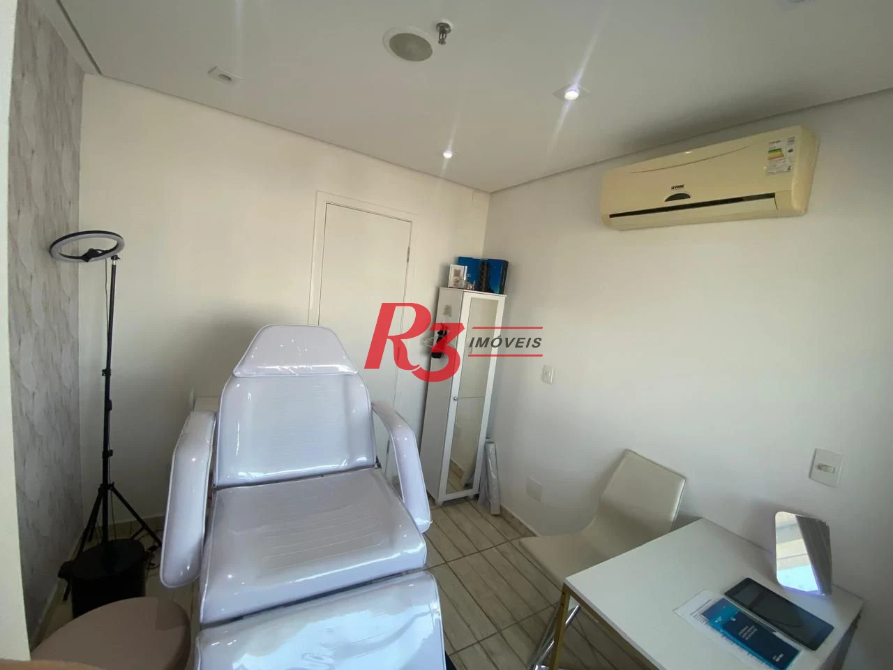 Sala à venda, 38 m² por R$ 350.000,00 - Vila Belmiro - Santos/SP
