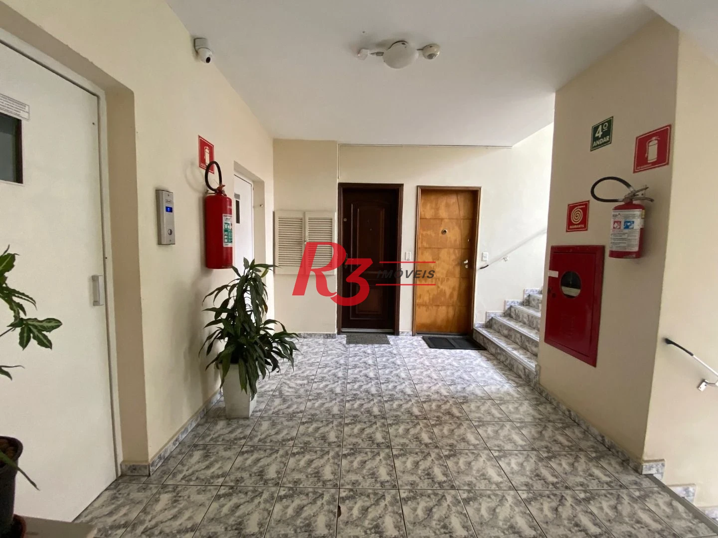 Apartamento com 3 dormitórios à venda, 91 m² por R$ 430.000,00 - Encruzilhada - Santos/SP