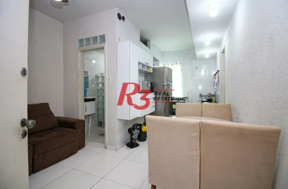 Apartamento com 2 dormitórios à venda, 50 m² por R$ 310.000,00 - José Menino - Santos/SP