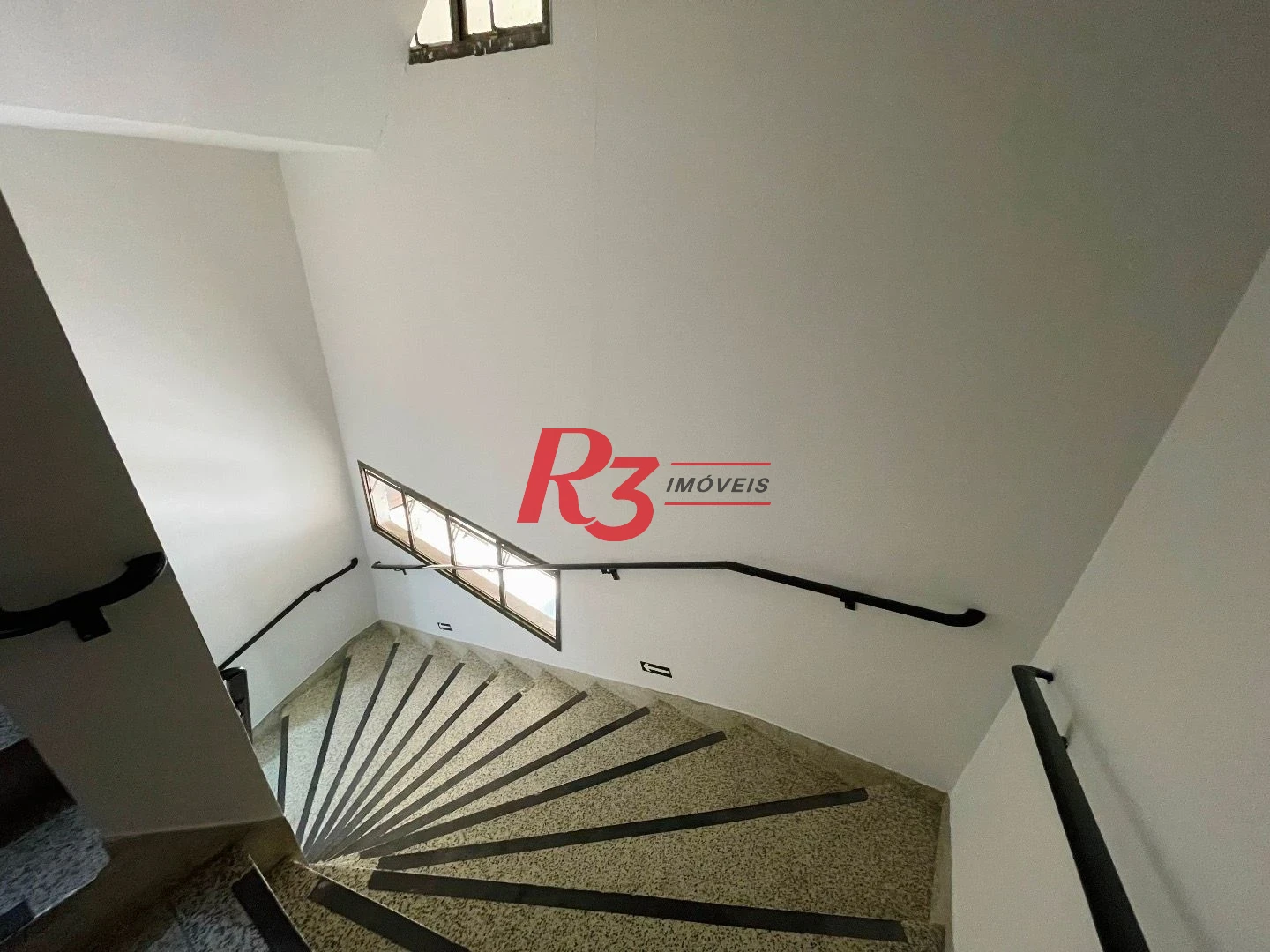 Sala para alugar, 40 m² por R$ 2.500,00/mês - Gonzaga - Santos/SP