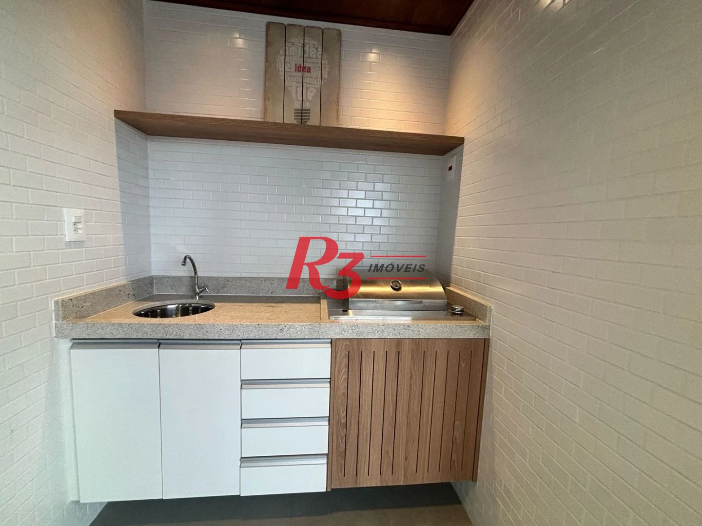 Apartamento com 1 dormitório para alugar, 54 m² por R$ 6.000,02/mês - Boqueirão - Santos/SP