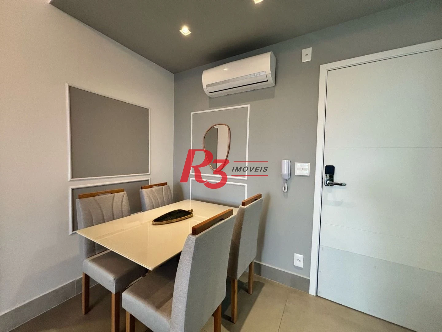Apartamento com 1 dormitório para alugar, 54 m² por R$ 6.000,02/mês - Boqueirão - Santos/SP