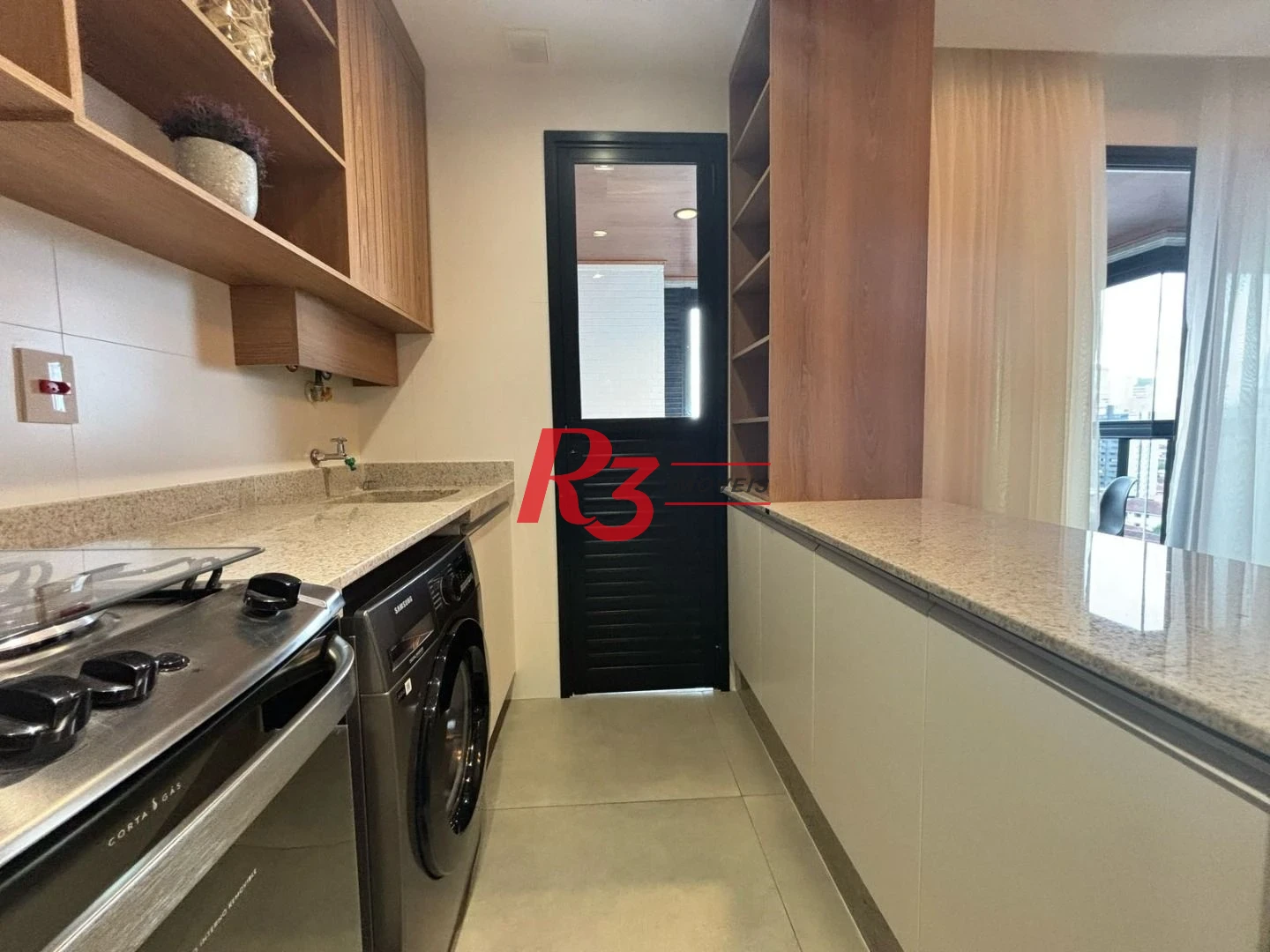 Apartamento com 1 dormitório para alugar, 54 m² por R$ 6.000,02/mês - Boqueirão - Santos/SP