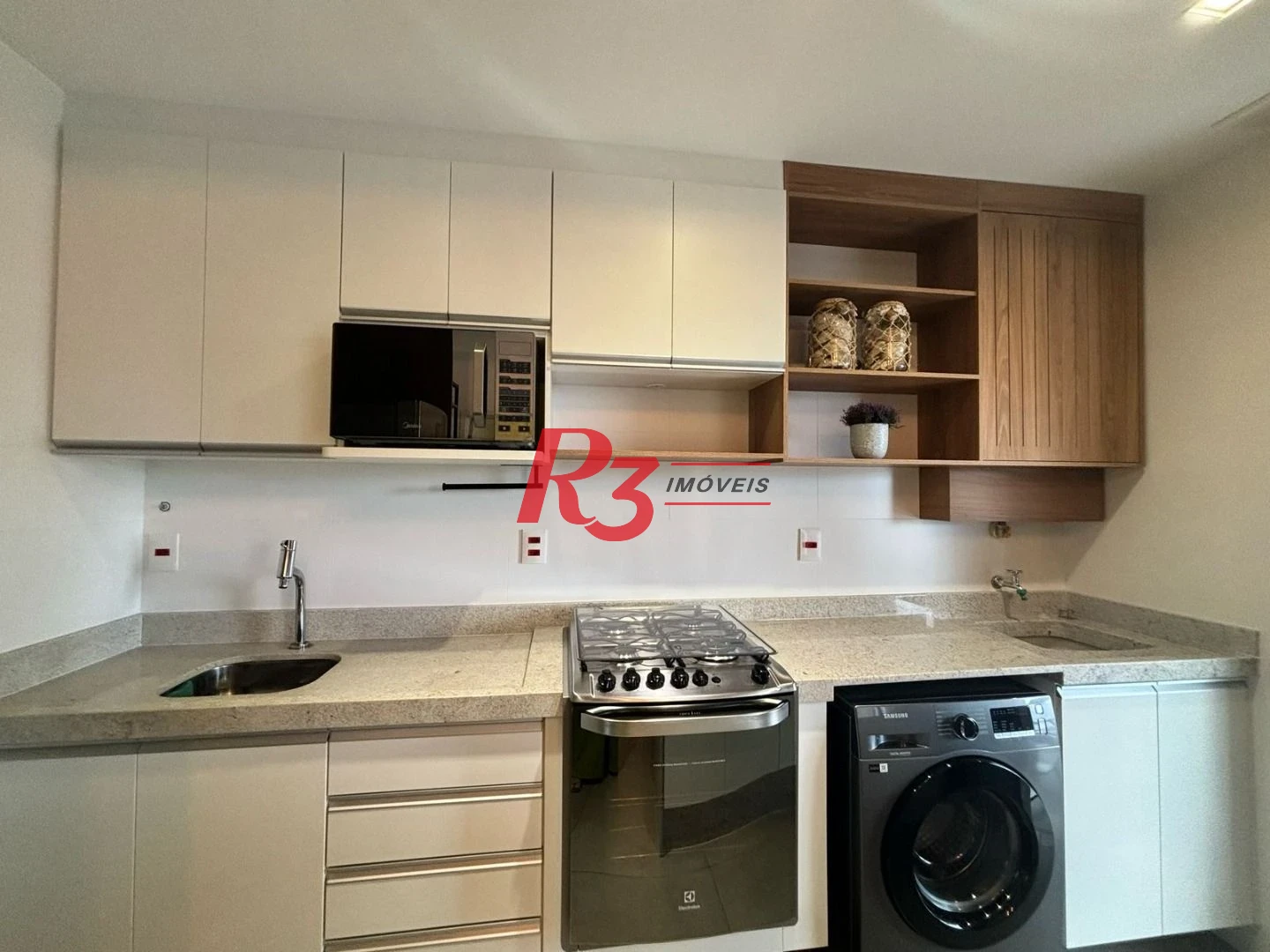 Apartamento com 1 dormitório para alugar, 54 m² por R$ 6.000,02/mês - Boqueirão - Santos/SP