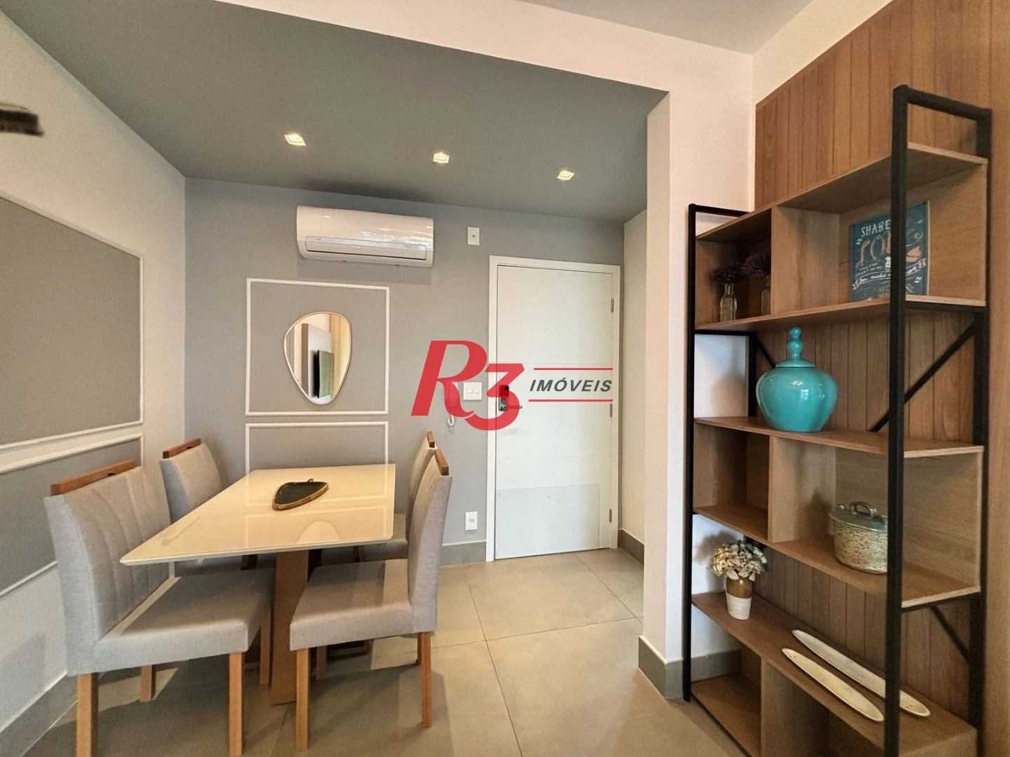 Apartamento com 1 dormitório para alugar, 54 m² por R$ 6.000,02/mês - Boqueirão - Santos/SP