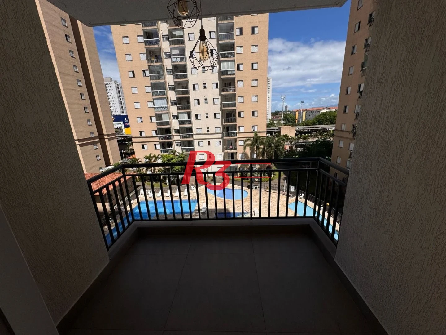 Apartamento com 3 dormitórios à venda, 69 m² por R$ 440.000,00 - Areia Branca - Santos/SP