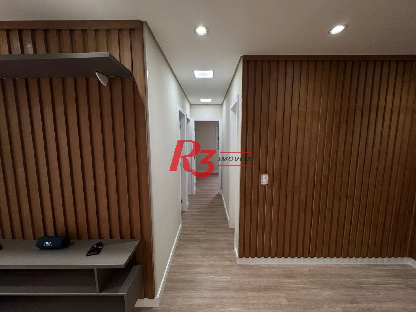 Apartamento com 3 dormitórios à venda, 69 m² por R$ 440.000,00 - Areia Branca - Santos/SP