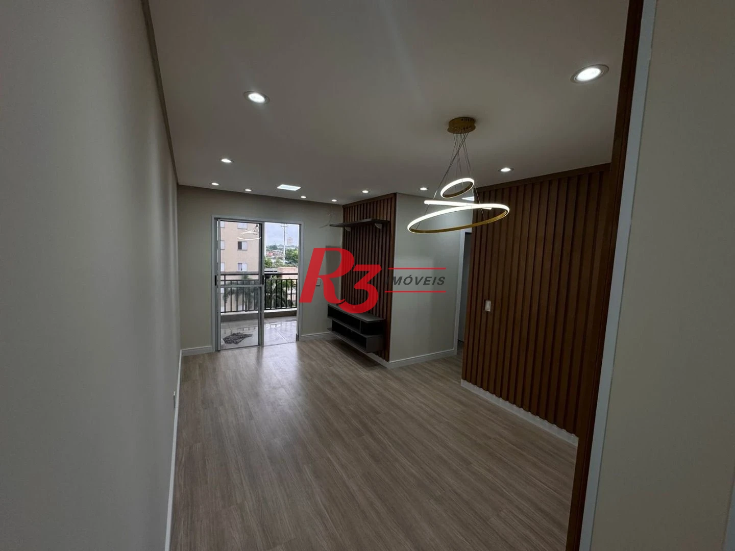 Apartamento com 3 dormitórios à venda, 69 m² por R$ 440.000,00 - Areia Branca - Santos/SP