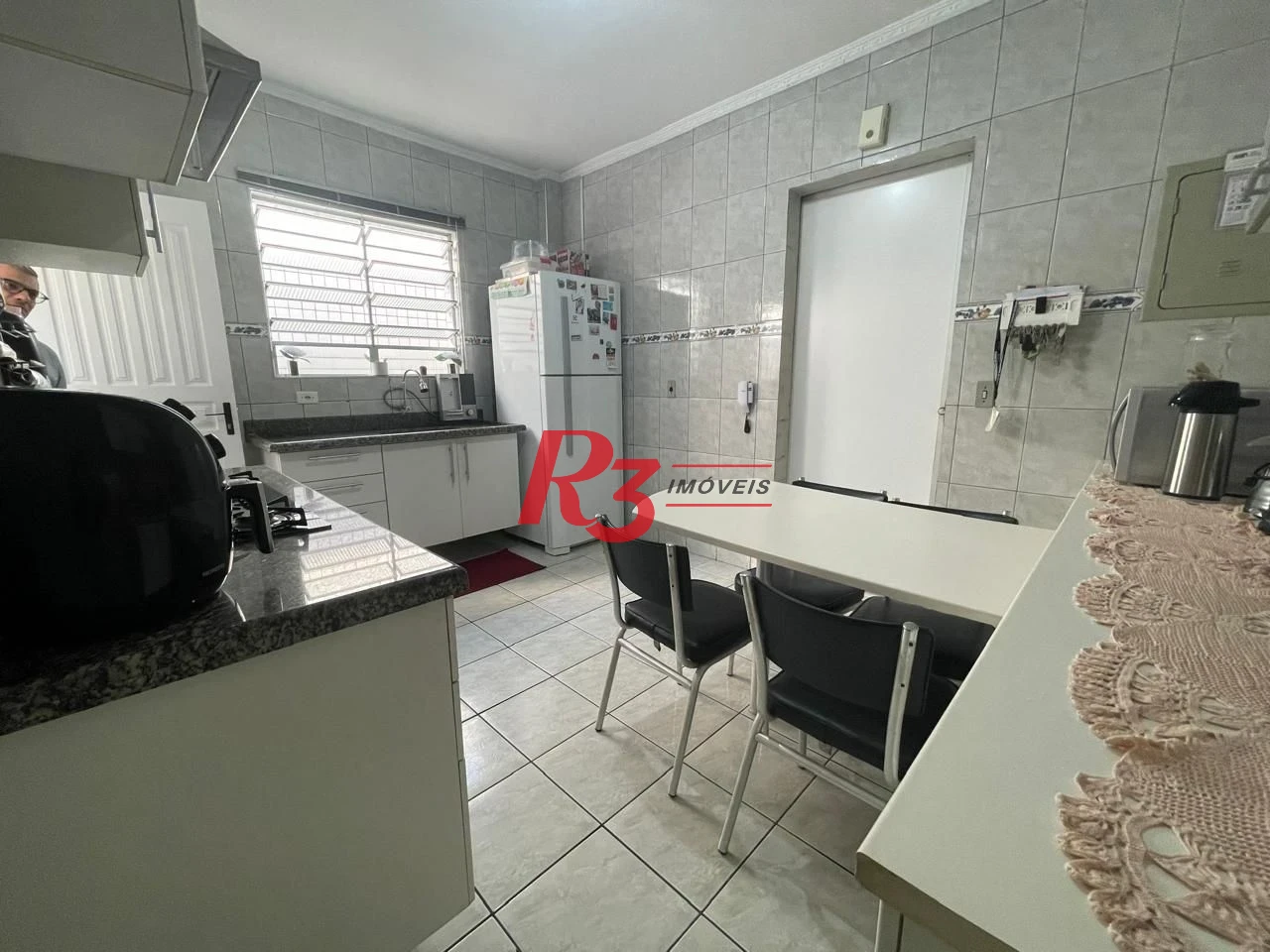 Casa com 3 dormitórios à venda, 111 m² por R$ 690.000,00 - Marapé - Santos/SP