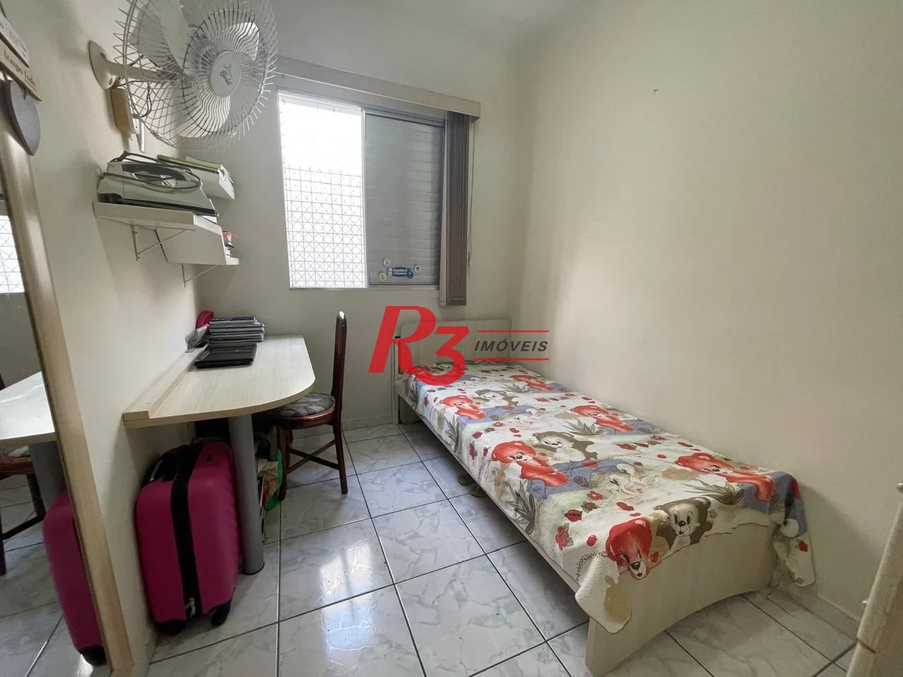 Casa com 3 dormitórios à venda, 111 m² por R$ 690.000,00 - Marapé - Santos/SP