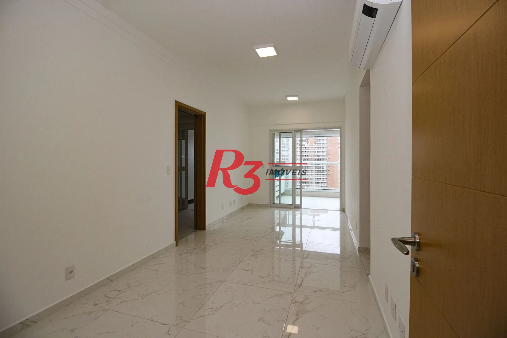 Apartamento para alugar, 101 m² por R$ 9.000,02/mês - Gonzaga - Santos/SP