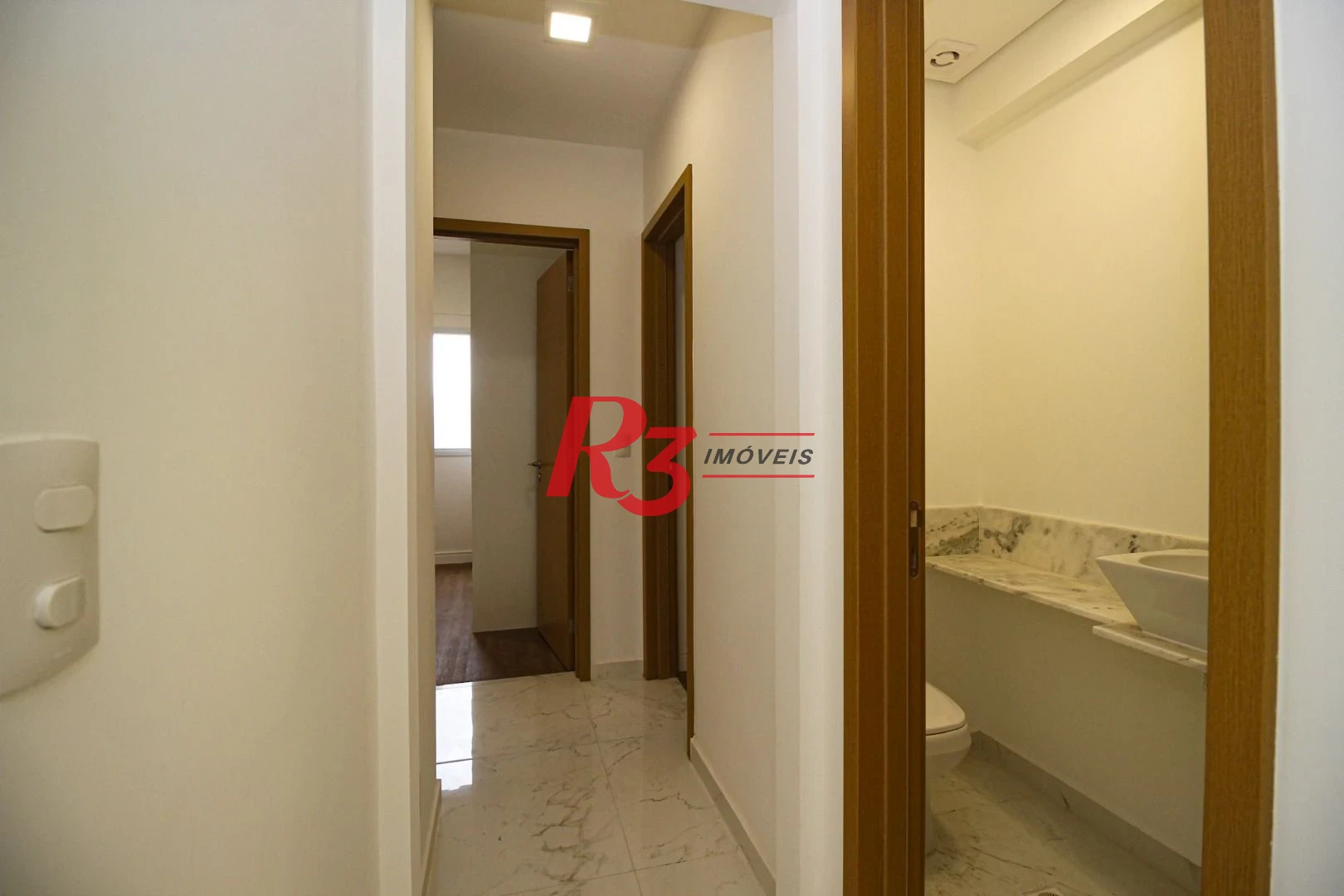 Apartamento para alugar, 101 m² por R$ 9.000,02/mês - Gonzaga - Santos/SP
