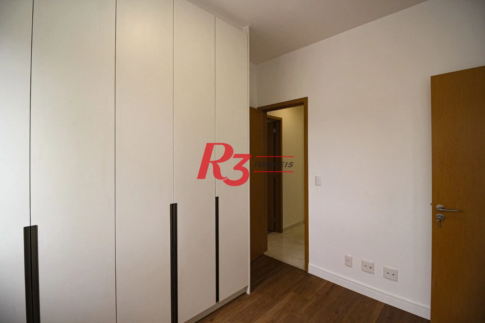 Apartamento para alugar, 101 m² por R$ 9.000,02/mês - Gonzaga - Santos/SP