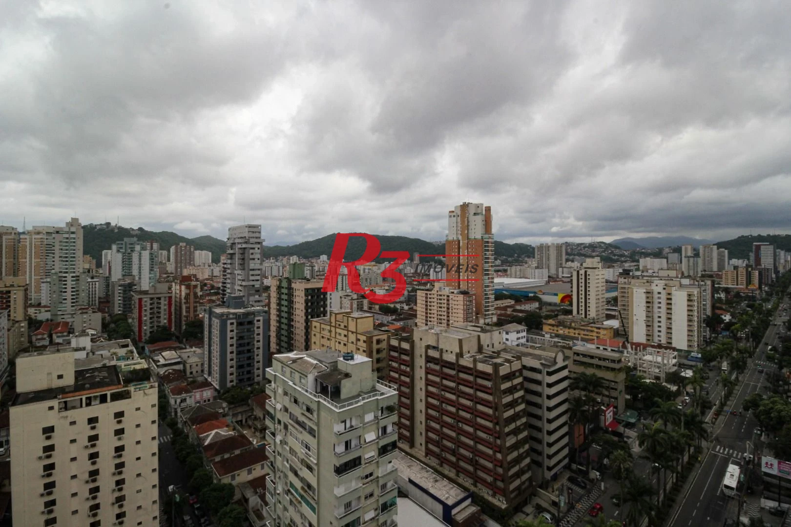 Apartamento para alugar, 101 m² por R$ 9.000,02/mês - Gonzaga - Santos/SP