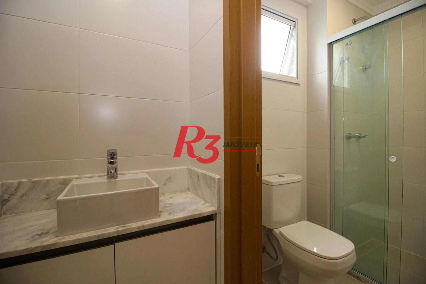 Apartamento para alugar, 101 m² por R$ 9.000,02/mês - Gonzaga - Santos/SP